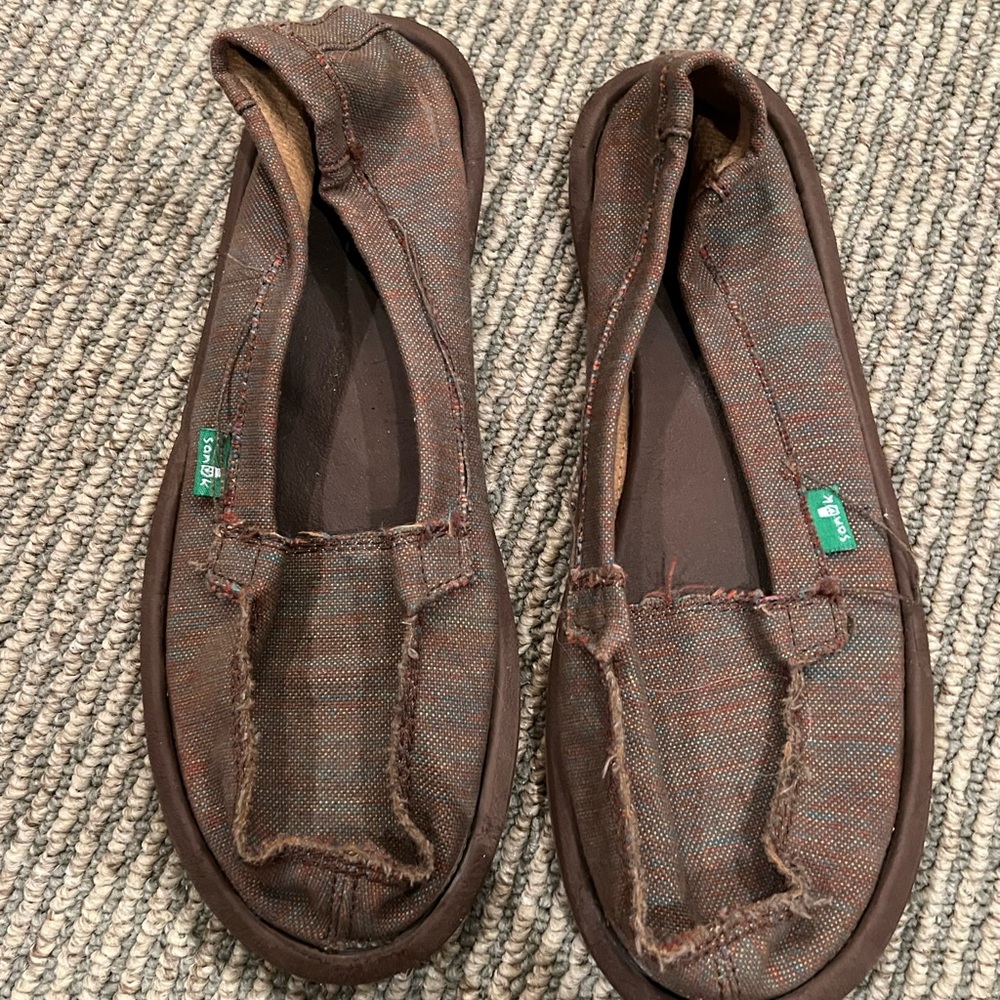 Sanuk Shoes in Brown Womens 8